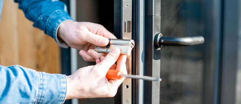 Commercial Locksmith Dixon